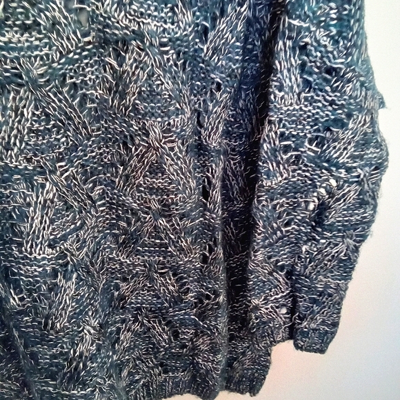 Open Knit Pointelle V Neckline Sweater - Picture 5 of 15